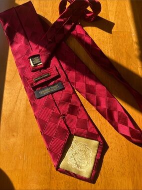 RARE Silk Donald J Trump Signature Collection Necktie Tie Red Checker